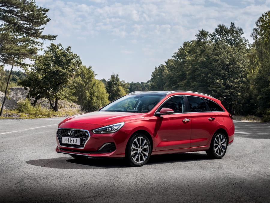  Hyundai i30 Tourer Go! SE (PD) 2018 года  (UK) (фото 1 из 40)